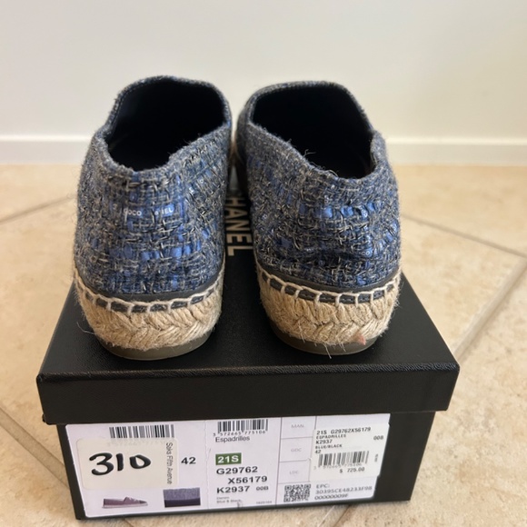 CHANEL Tweed Espadrilles - Picture 3 of 8